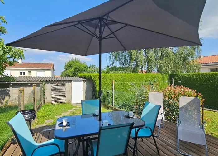Le Petit Ecureuil Charmant Gite Jardin Terrasse